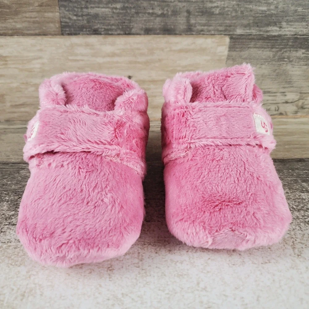Ugg Bixbee Baby Booties Sz 4 - 5 Soft Pink Fleece Hook & Loop Strap